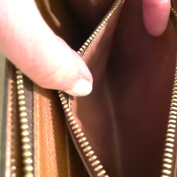 LOUIS VUITTON Authentic Monogram Zippy Clutch/Wallet - Picture 5 of 11